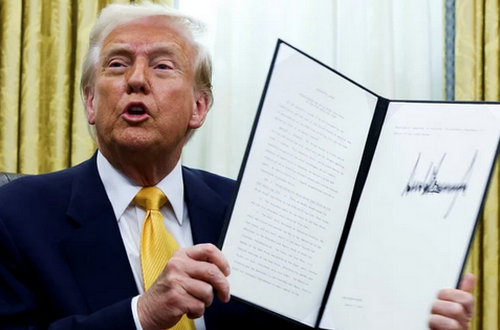 "Легка мішень":  Трамп зробив гучну заяву про Іран та його верховного лідера